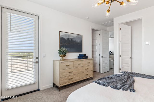 9816 S 11th Place, Phoenix, AZ 85042