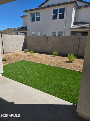 9816 S 11th Place, Phoenix, AZ 85042