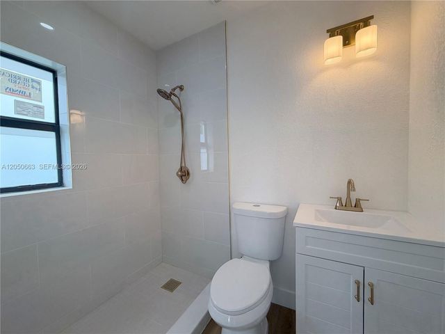14740 Polk St, Miami, FL 33176