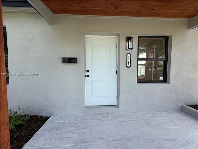 14740 Polk St, Miami, FL 33176
