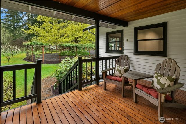 23603 Old Mill Road SW, Vashon, WA 98070