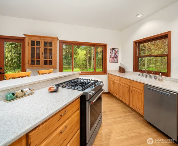 23603 Old Mill Road SW, Vashon, WA 98070
