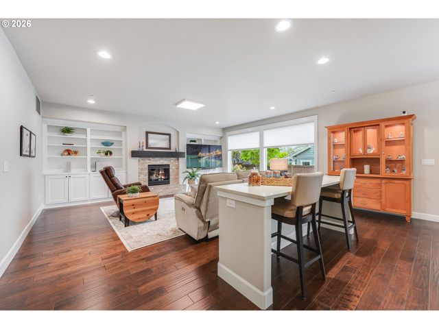 1648 Ne STILE Dr, Hillsboro, OR 97124