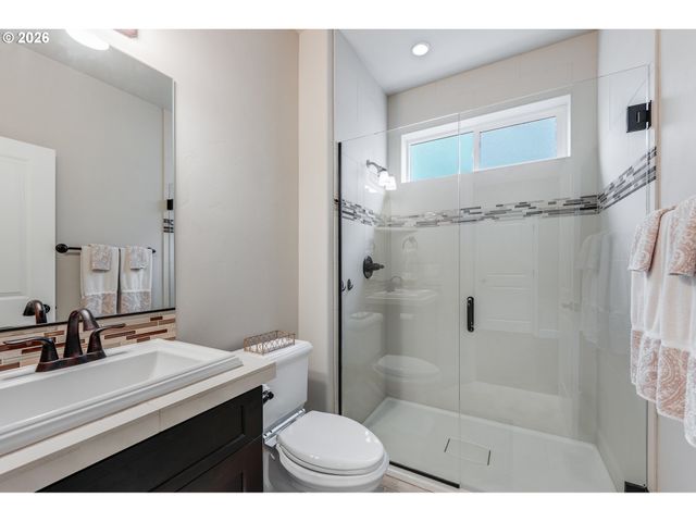 1648 Ne STILE Dr, Hillsboro, OR 97124