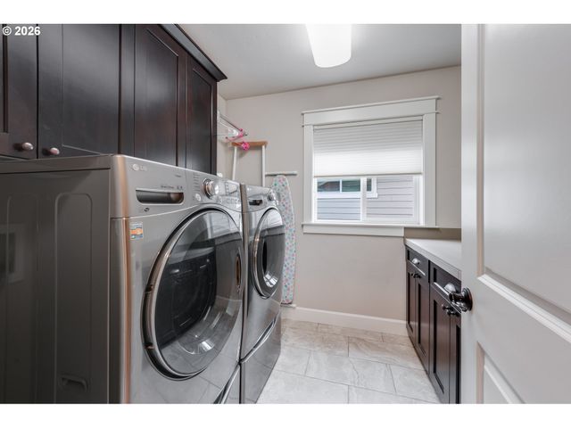 1648 Ne STILE Dr, Hillsboro, OR 97124