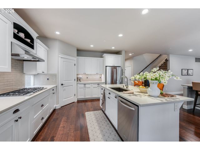 1648 Ne STILE Dr, Hillsboro, OR 97124