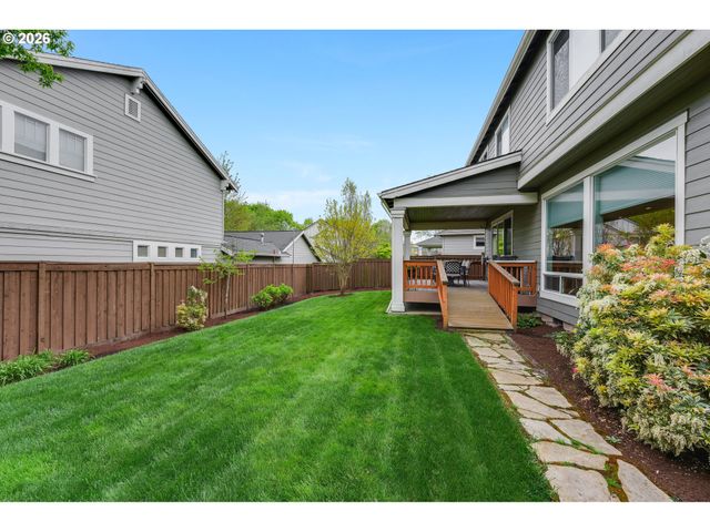 1648 Ne STILE Dr, Hillsboro, OR 97124