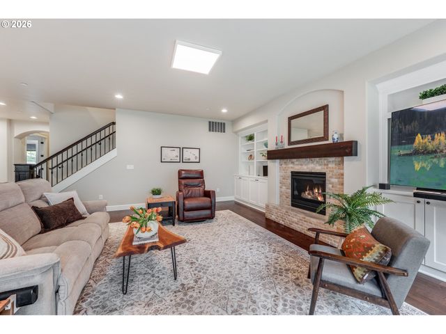 1648 Ne STILE Dr, Hillsboro, OR 97124