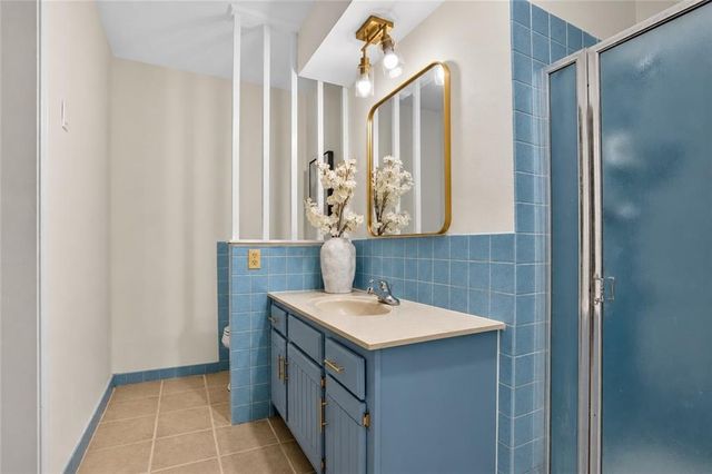 5751 Richards Circle, Shawnee, KS 66216