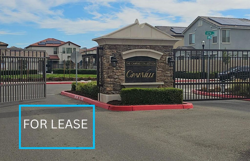 6211 E Sasha Drive, Fresno, CA 93727