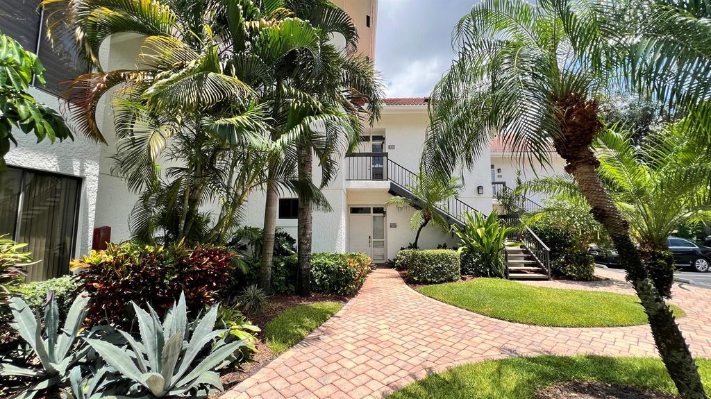 19209 Sabal Lake Drive 19209, Boca Raton, FL 33434