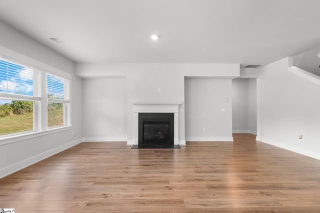 30 Shorncliffe Road, Simpsonville, SC 29680