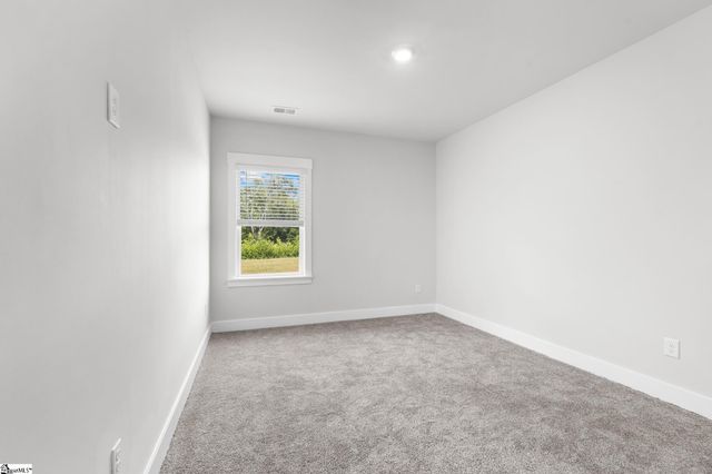 30 Shorncliffe Road, Simpsonville, SC 29680