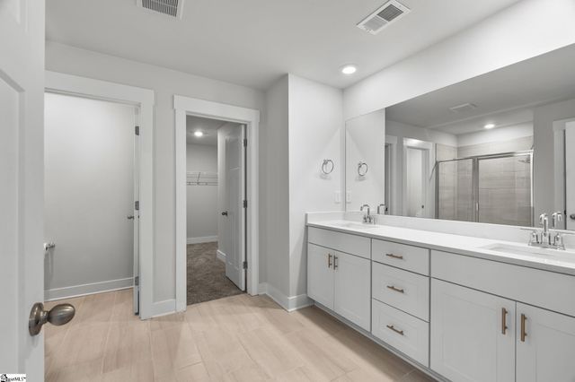 30 Shorncliffe Road, Simpsonville, SC 29680