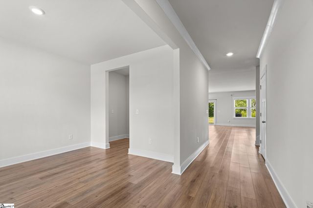 30 Shorncliffe Road, Simpsonville, SC 29680