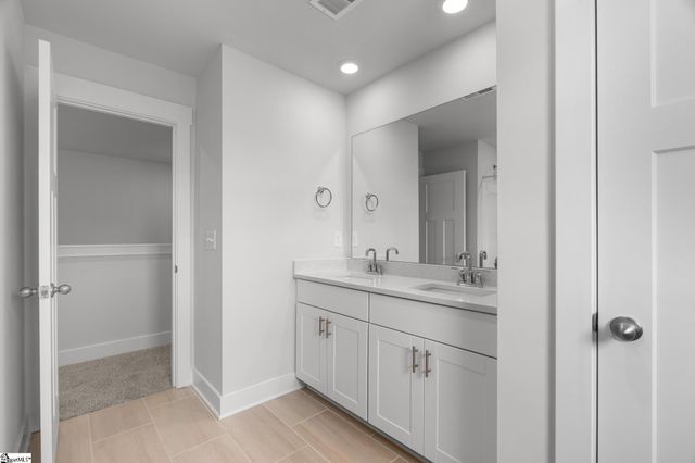 30 Shorncliffe Road, Simpsonville, SC 29680