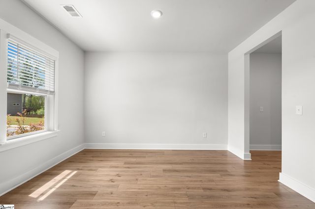 30 Shorncliffe Road, Simpsonville, SC 29680