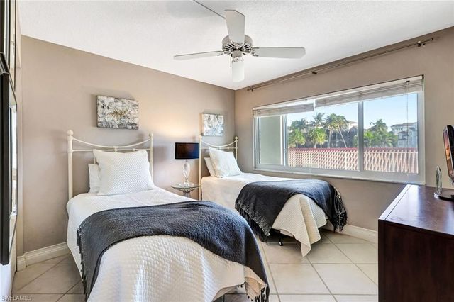 26000 Hickory BLVD 203, Bonita Springs, FL 34134