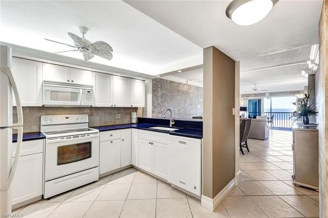 26000 Hickory BLVD 203, Bonita Springs, FL 34134