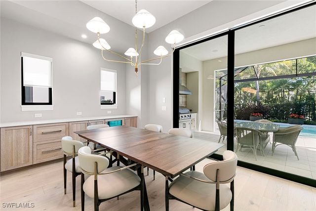 2036 Cambridge Park DR, Naples, FL 34109