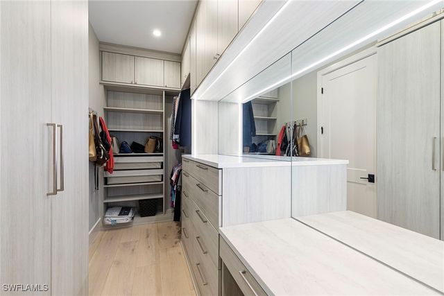 2036 Cambridge Park DR, Naples, FL 34109