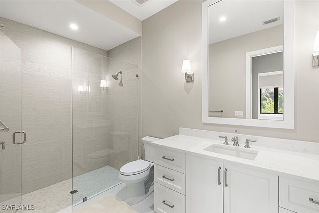 2036 Cambridge Park DR, Naples, FL 34109