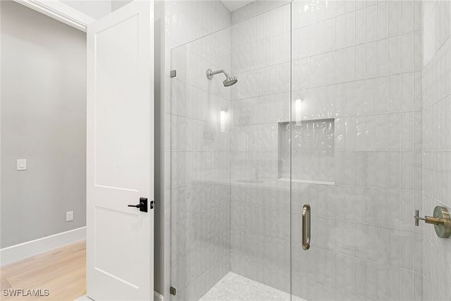 2036 Cambridge Park DR, Naples, FL 34109