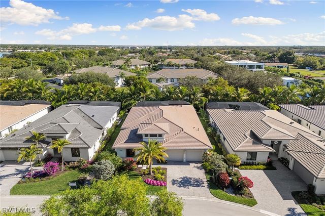 2036 Cambridge Park DR, Naples, FL 34109