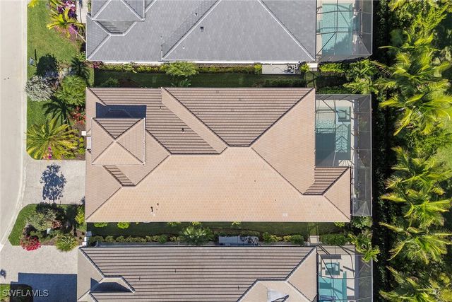 2036 Cambridge Park DR, Naples, FL 34109