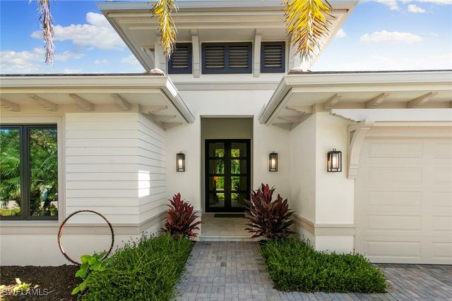 2036 Cambridge Park DR, Naples, FL 34109