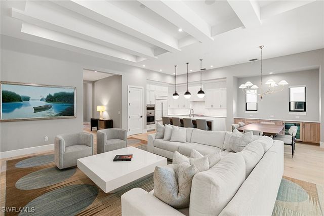 2036 Cambridge Park DR, Naples, FL 34109