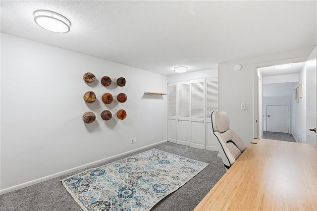 204 Lamplighter Circle, Winston-salem, NC 27104