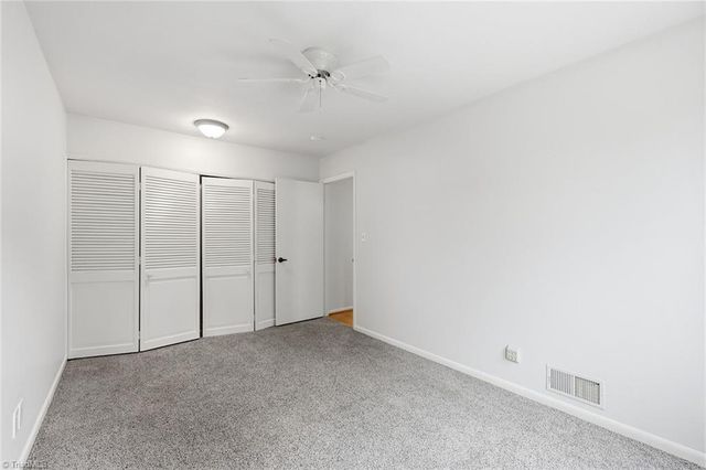 204 Lamplighter Circle, Winston-salem, NC 27104
