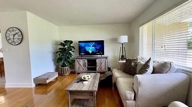 4052 14TH WAY NE, St Petersburg, FL 33703