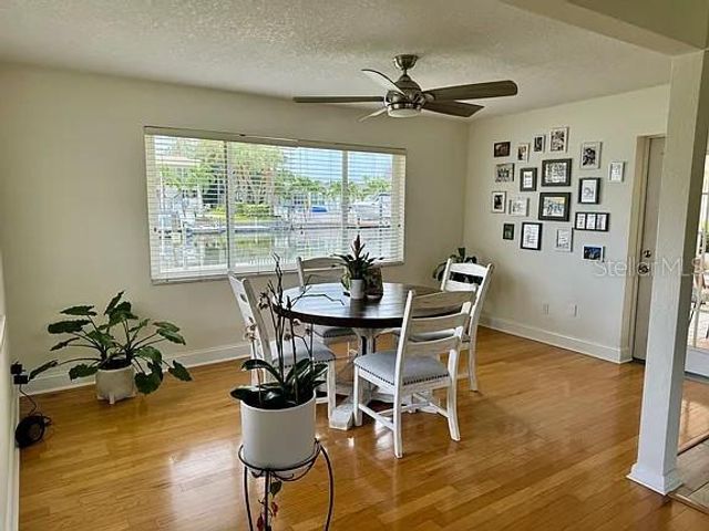 4052 14TH WAY NE, St Petersburg, FL 33703
