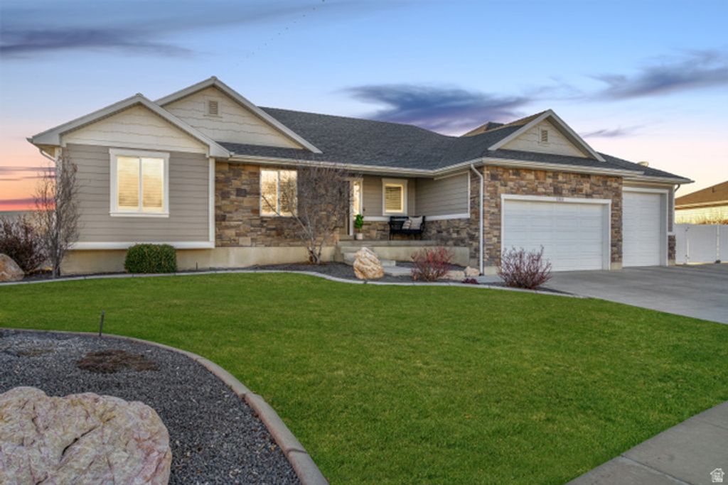 1302 S 4350 W, Syracuse, UT 84075