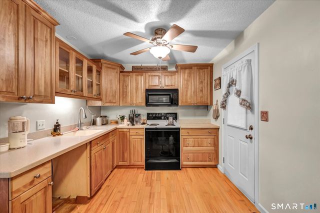 63 Webb Street 10, Meriden, CT 06451