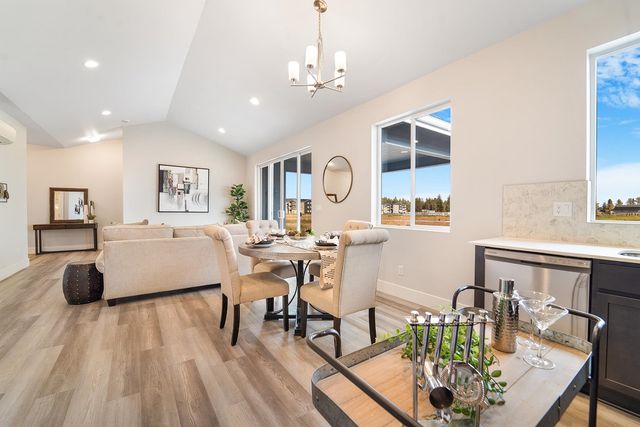 5819 S Sherri Lea Rd, Spokane, WA 99224