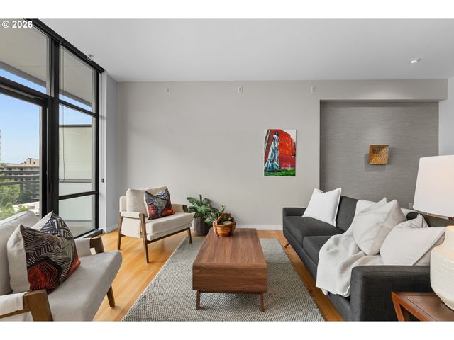 1025 Nw COUCH St 619, Portland, OR 97209