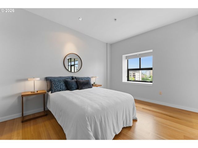 1025 Nw COUCH St 619, Portland, OR 97209