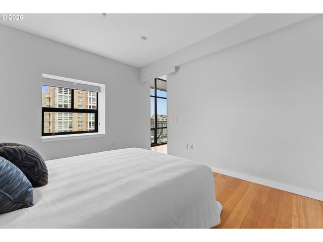 1025 Nw COUCH St 619, Portland, OR 97209