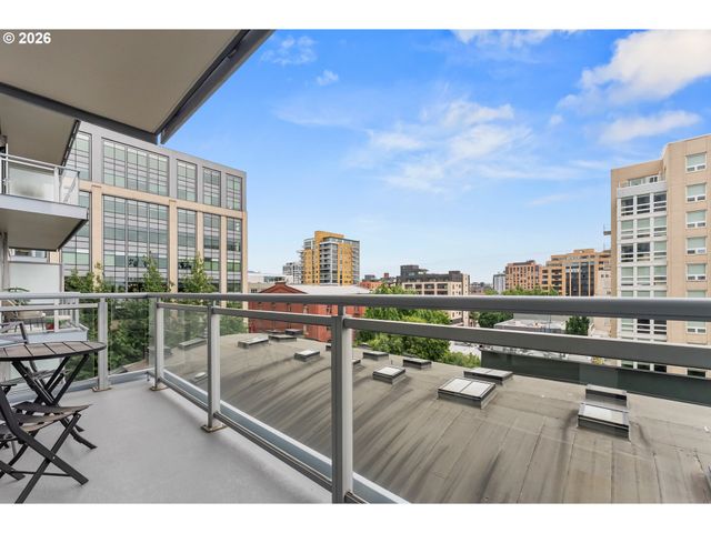1025 Nw COUCH St 619, Portland, OR 97209
