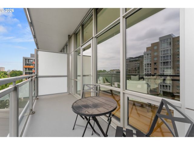 1025 Nw COUCH St 619, Portland, OR 97209
