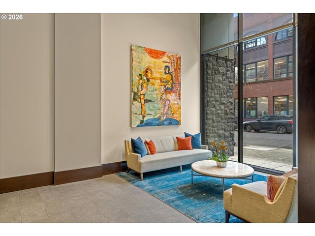 1025 Nw COUCH St 619, Portland, OR 97209