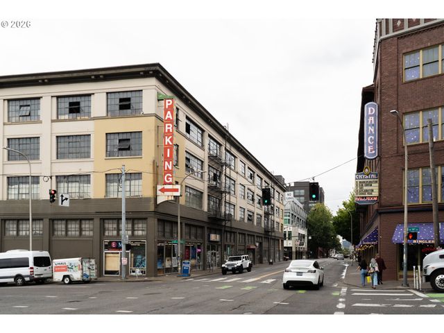 1025 Nw COUCH St 619, Portland, OR 97209