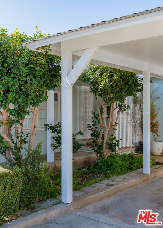 3157 Coolidge Avenue, Los Angeles, CA 90066 — photo 2