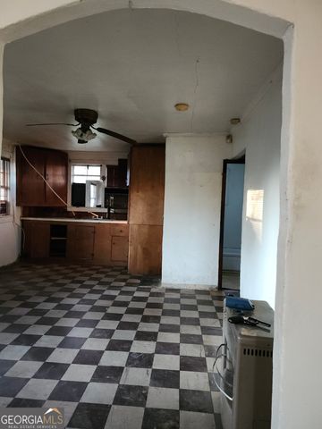 1121 Carroll Street, Macon, GA 31206