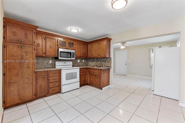 5010 NW 51st Street, Tamarac, FL 33319