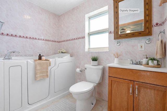 5010 NW 51st Street, Tamarac, FL 33319