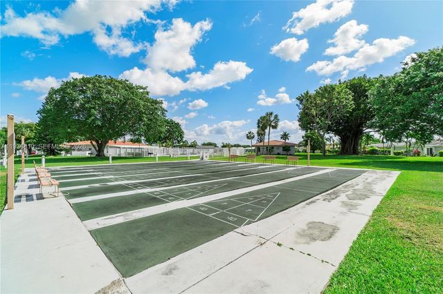 5010 NW 51st Street, Tamarac, FL 33319
